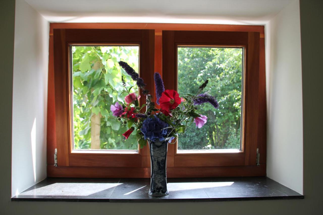 Familiehuis De Betuwe Met Prive Kunstgras Tennisbaan En Sauna Villa Erichem Ngoại thất bức ảnh