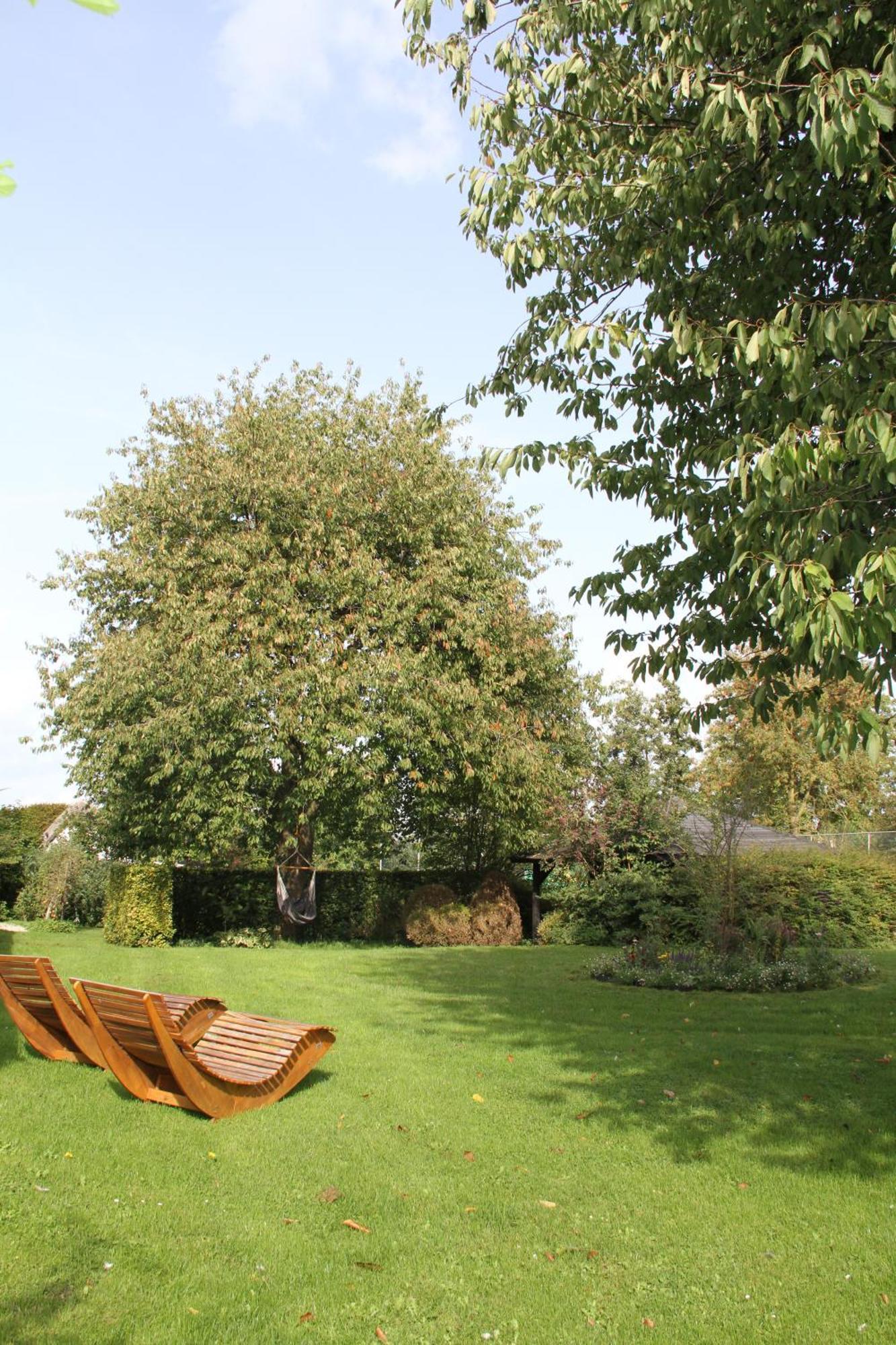 Familiehuis De Betuwe Met Prive Kunstgras Tennisbaan En Sauna Villa Erichem Ngoại thất bức ảnh
