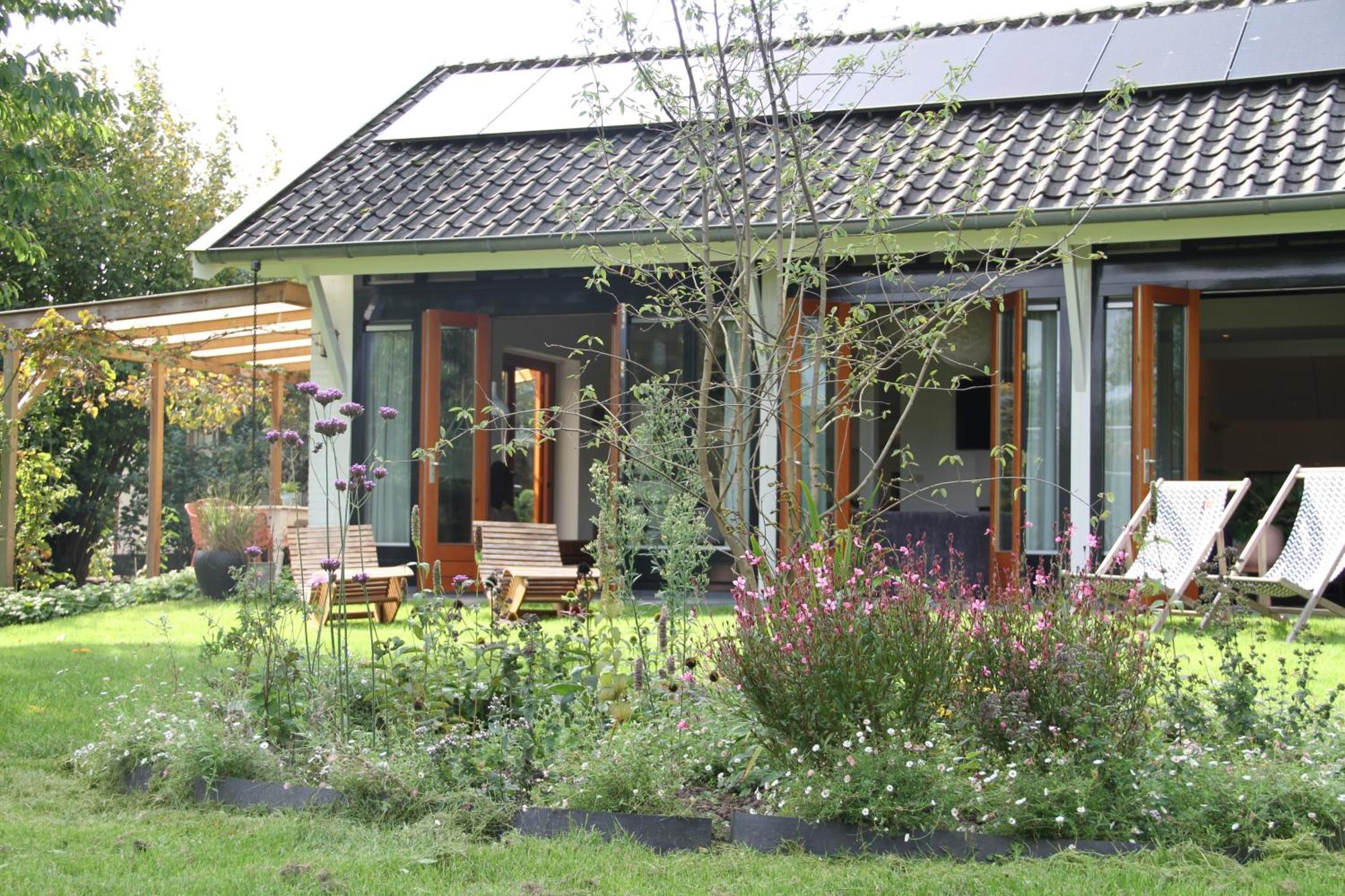 Familiehuis De Betuwe Met Prive Kunstgras Tennisbaan En Sauna Villa Erichem Ngoại thất bức ảnh